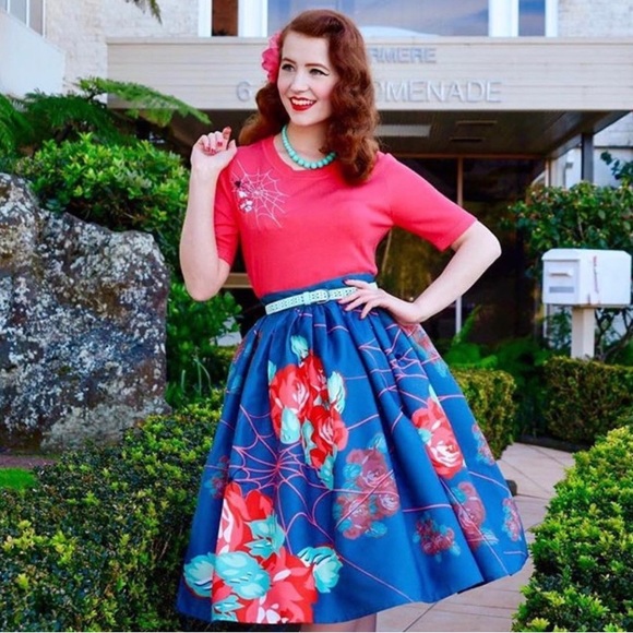 The Oblong Box Shop Spiderweb Roses Skirt - Picture 2 of 7